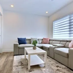 5 Mins To The Falls Brand New Holiday home