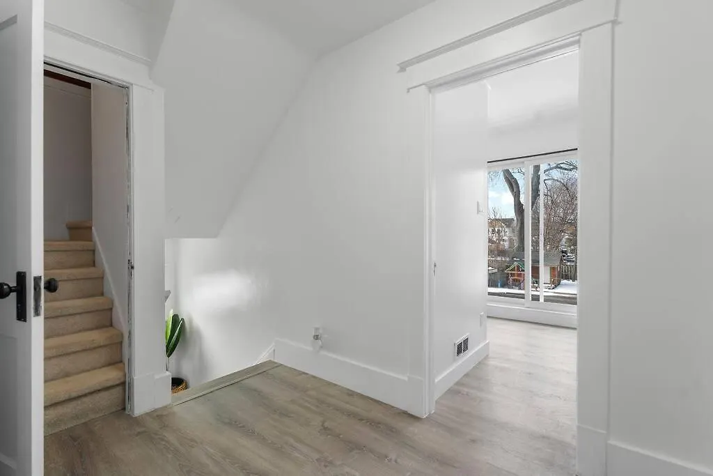 Beautiful Renovated Oasis Villa Niagara Falls 0*,  Canada