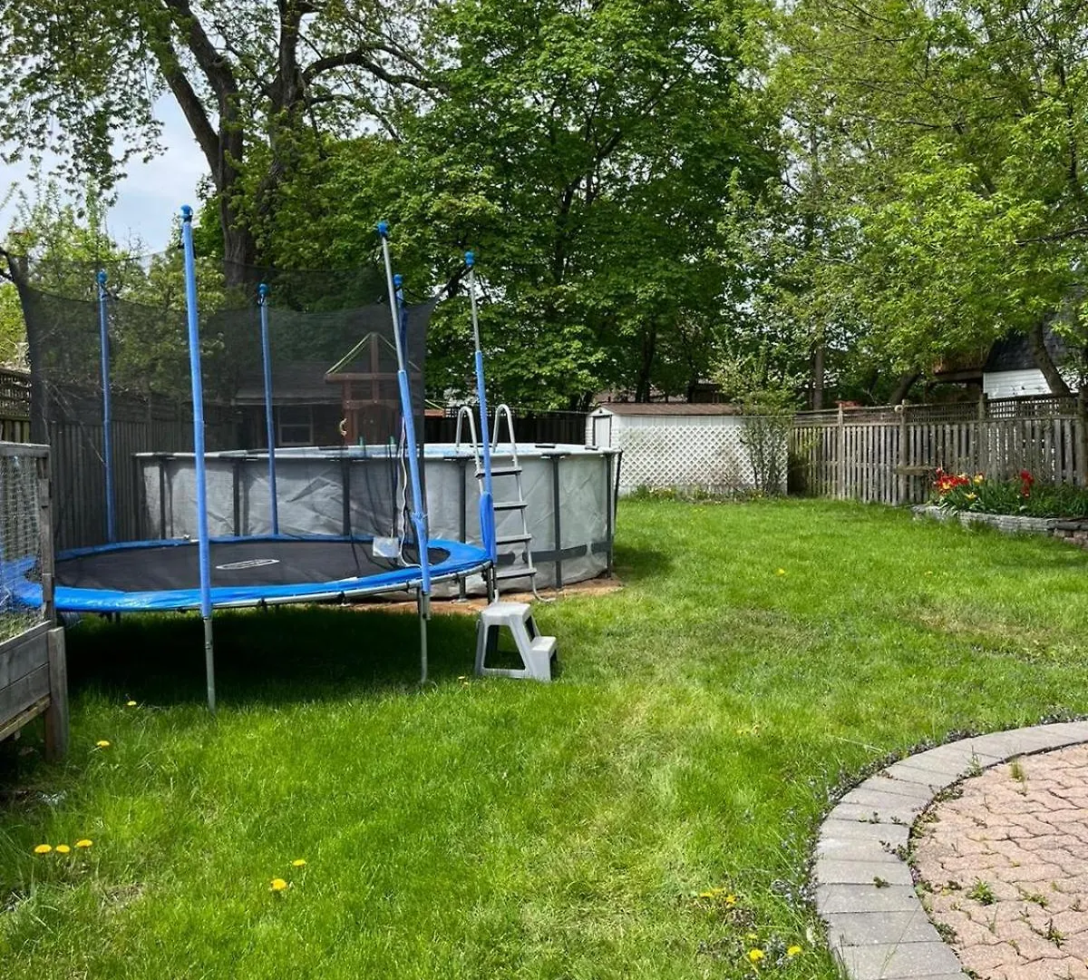 Holiday home Beautiful Renovated Oasis Villa Niagara Falls